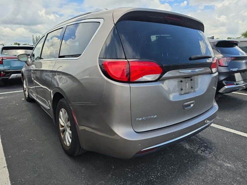2018 Chrysler Pacifica Touring L Plus
