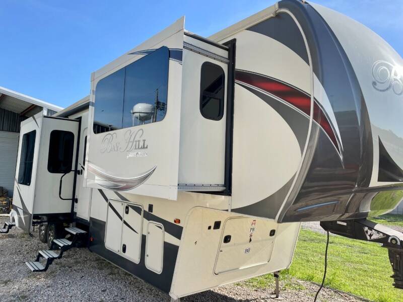 2016 Evergreen Bay Hill for sale at Blackwell Auto and RV Sales in Red Oak TX