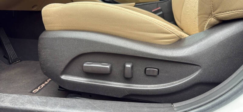 2012 Hyundai Sonata Hybrid