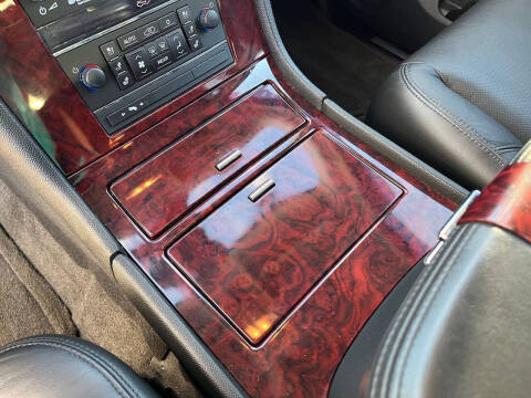 2010 Cadillac Escalade Luxury