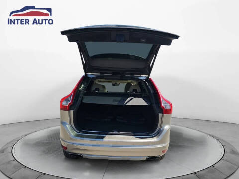 2016 Volvo XC60 T6 Platinum