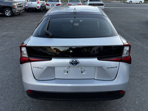 2022 Toyota Prius LE