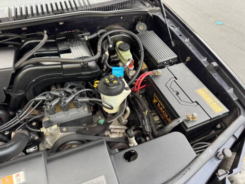 2002 Ford Explorer XLS