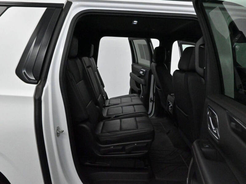 2021 Chevrolet Suburban RST