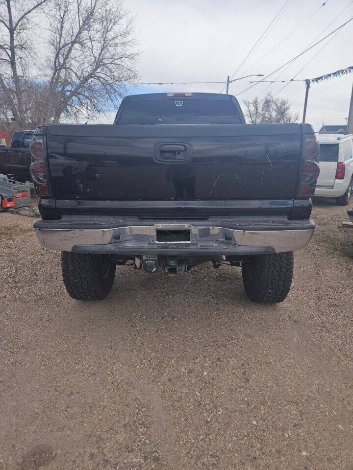 2002 GMC Sierra 2500HD for sale at Good Guys Auto Sales in CHEYENNE, WY