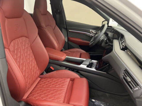 2024 Audi SQ8 e-tron quattro Prestige