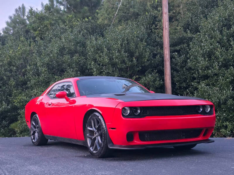 2021 Dodge Challenger R/T's photo
