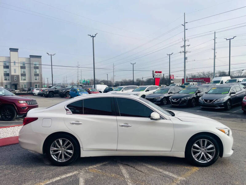2015 Infiniti Q50 Premium