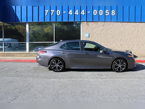 2020 Toyota Camry Hybrid SE