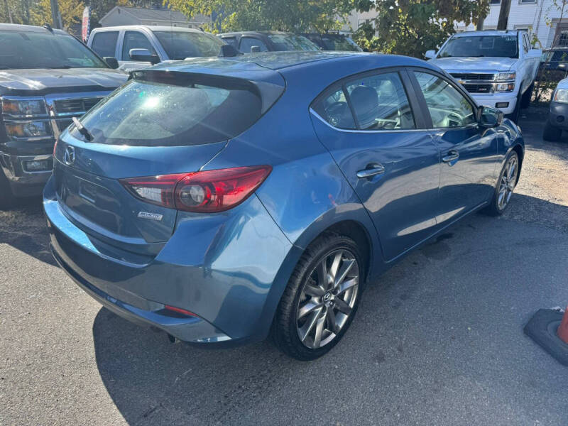 2018 Mazda MAZDA3 Touring