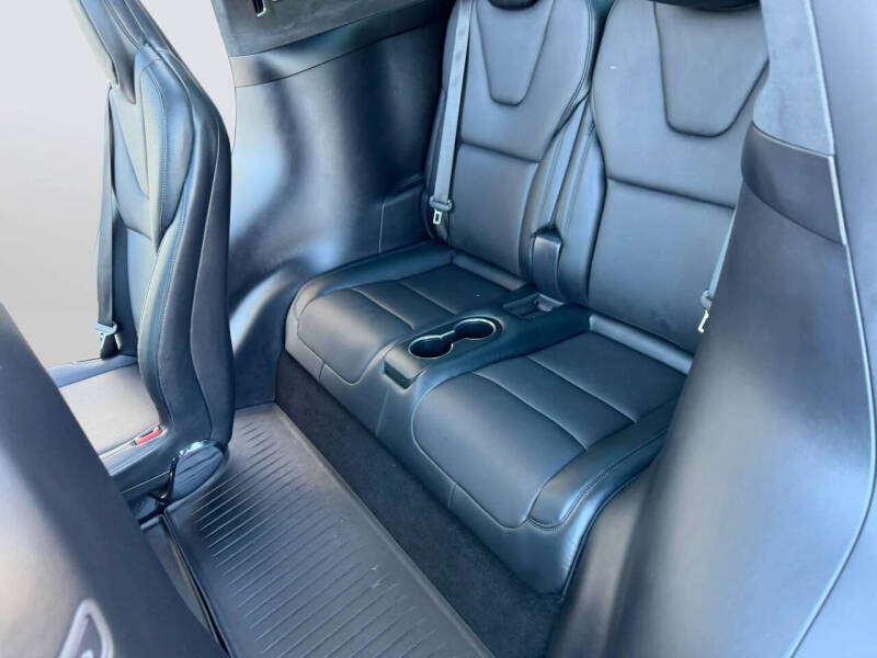 2023 Tesla Model X Plaid