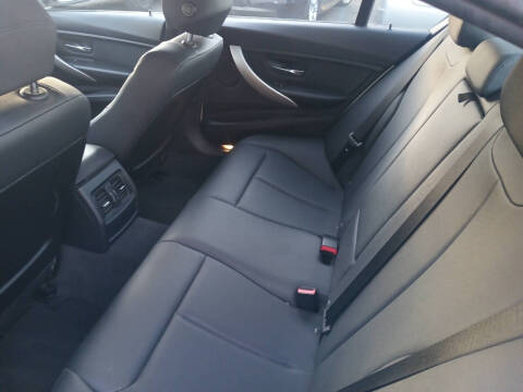 2014 BMW 3 Series 320i