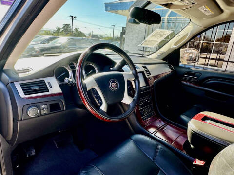2012 Cadillac Escalade ESV Luxury