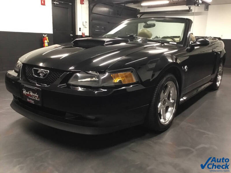 2004 Ford Mustang GT Deluxe