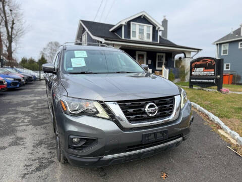 2017 Nissan Pathfinder Platinum