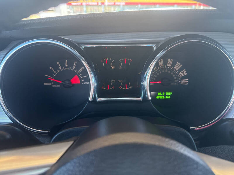 2005 Ford Mustang GT Premium