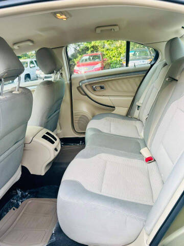 2013 Ford Taurus SEL