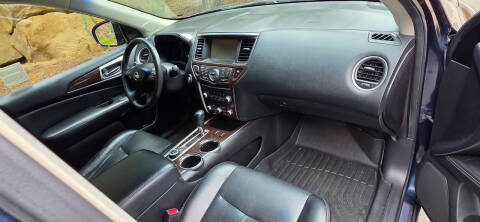 2015 Nissan Pathfinder SL