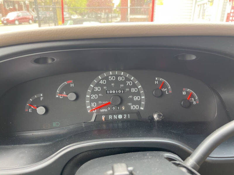 2000 Ford E-Series E-150