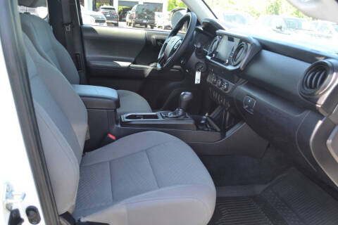 2022 Toyota Tacoma SR