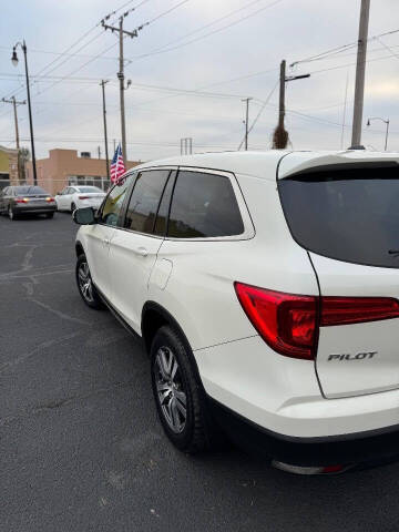 2017 Honda Pilot EX