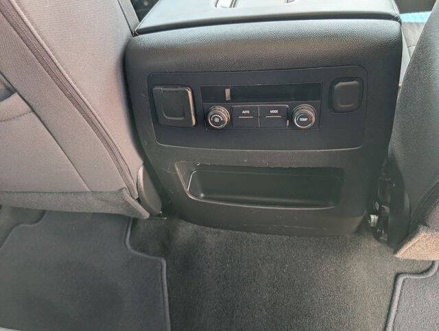 2017 Chevrolet Suburban LS