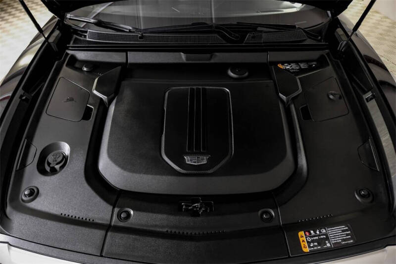 2024 Cadillac LYRIQ Tech