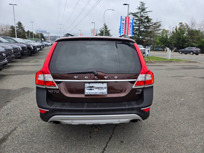 2016 Volvo XC70 T5 Platinum