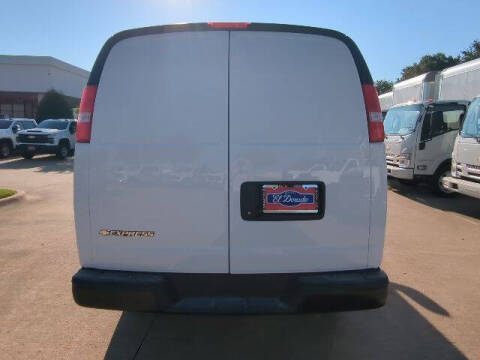 2025 Chevrolet Express 2500