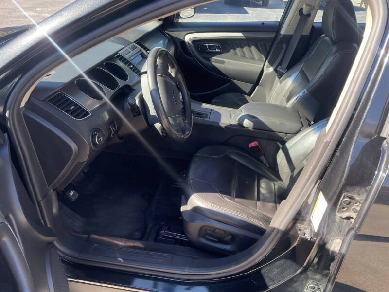 2012 Ford Taurus SEL - Photo 8