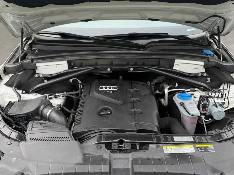 2016 Audi Q5 2.0T quattro Premium Plus