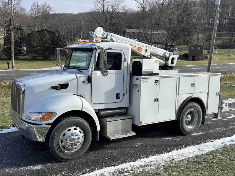 2006 Peterbilt 335 Mechanic's Truck