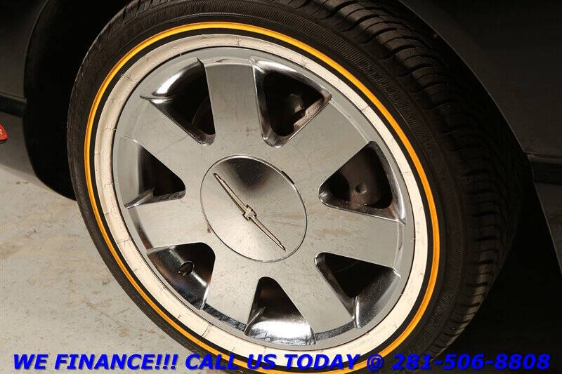 2003 Ford Thunderbird