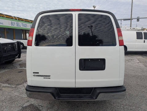 2011 Chevrolet Express LT 2500
