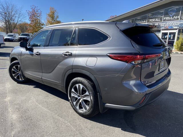 2022 Toyota Highlander XLE