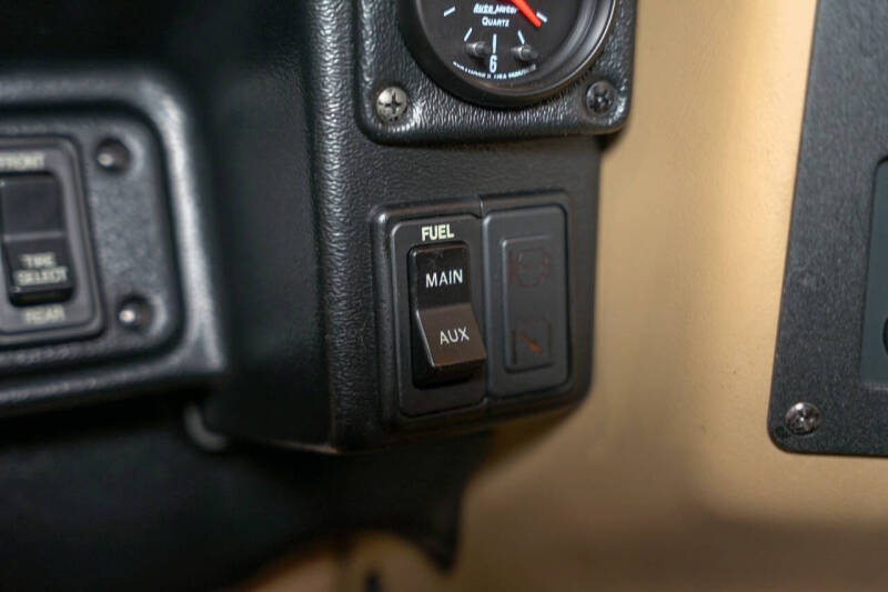 1998 AM General Hummer Hard Top