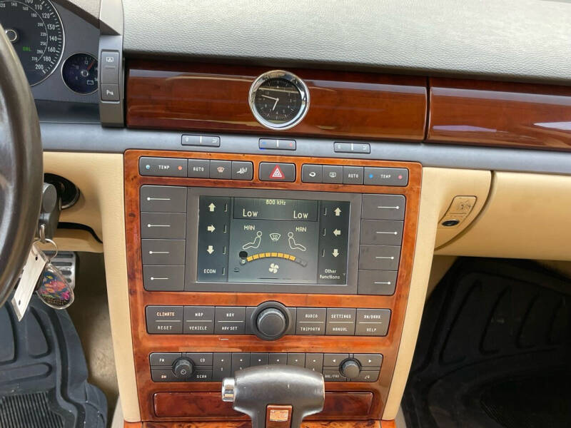 2004 Volkswagen Phaeton W12