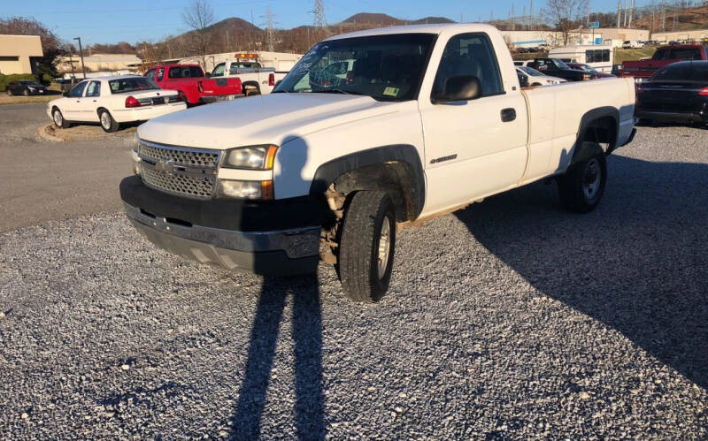 2005 Chevrolet Silverado 2500HD for sale at Bailey's Auto Sales in Cloverdale VA