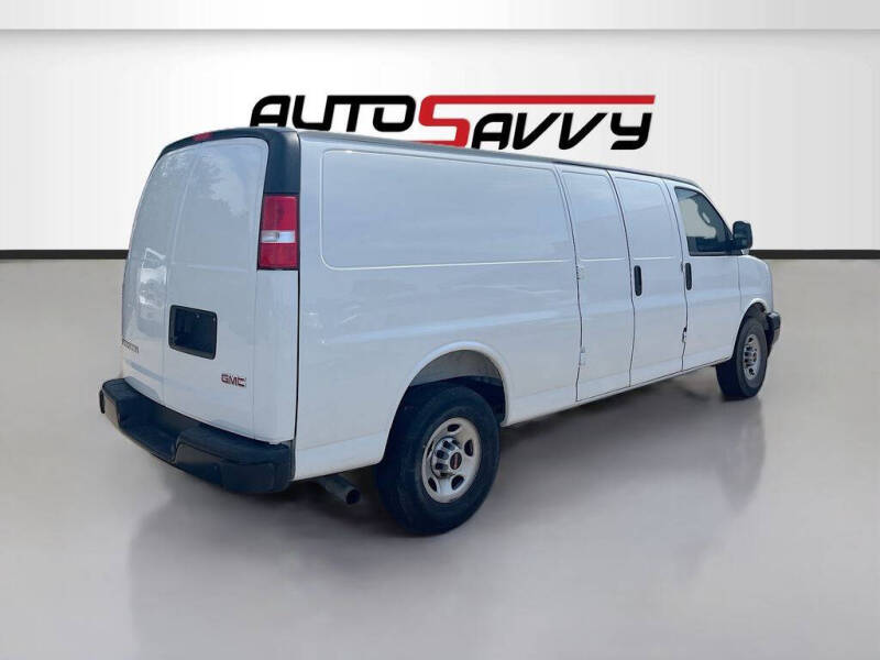 2025 GMC Savana 3500