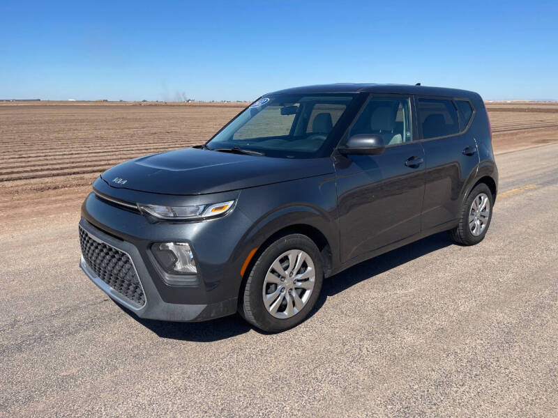 2022 Kia Soul LX's photo
