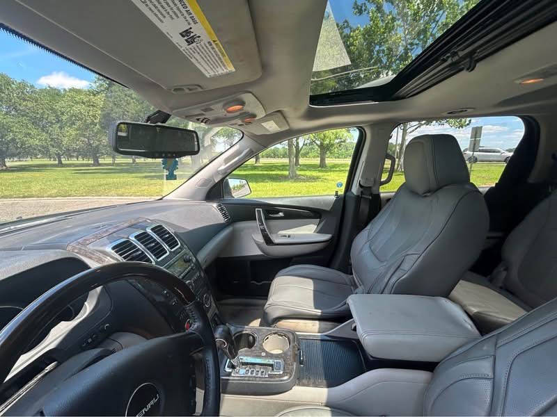 2011 GMC Acadia Denali