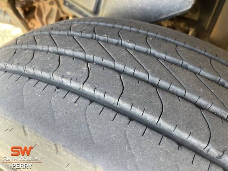 1999 Freightliner FL80