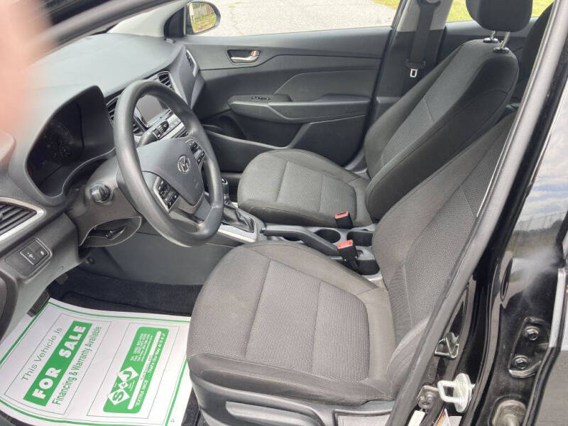 2019 Hyundai Accent SE