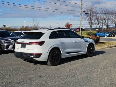 2024 Audi Q8 e-tron quattro Prestige