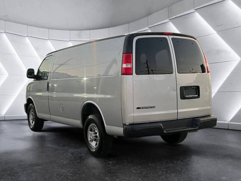 2018 Chevrolet Express 2500