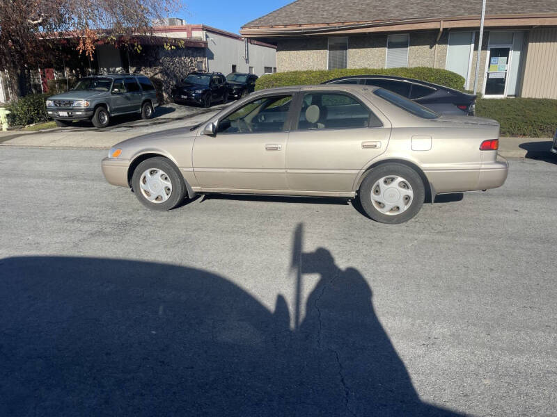 1998 Toyota Camry LE V6