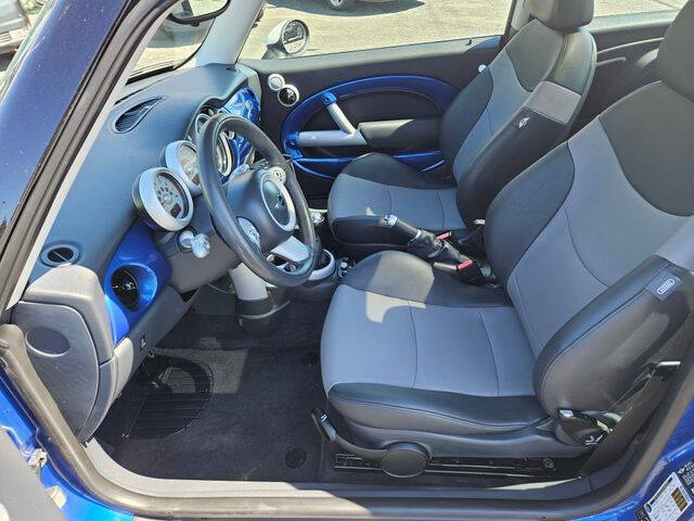 2005 MINI Cooper S