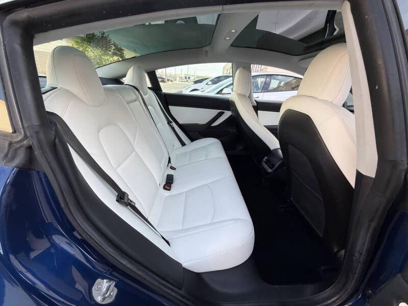 2019 Tesla Model 3 Standard Range Plus