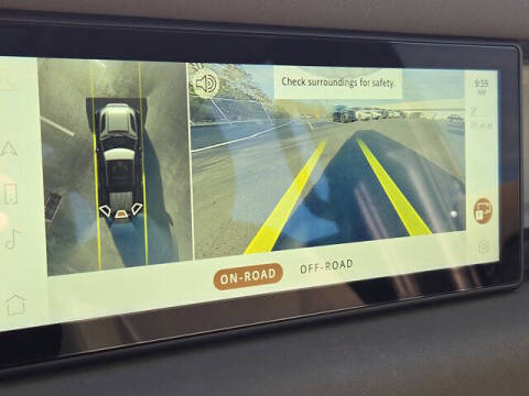 2020 Land Rover Defender 110 SE