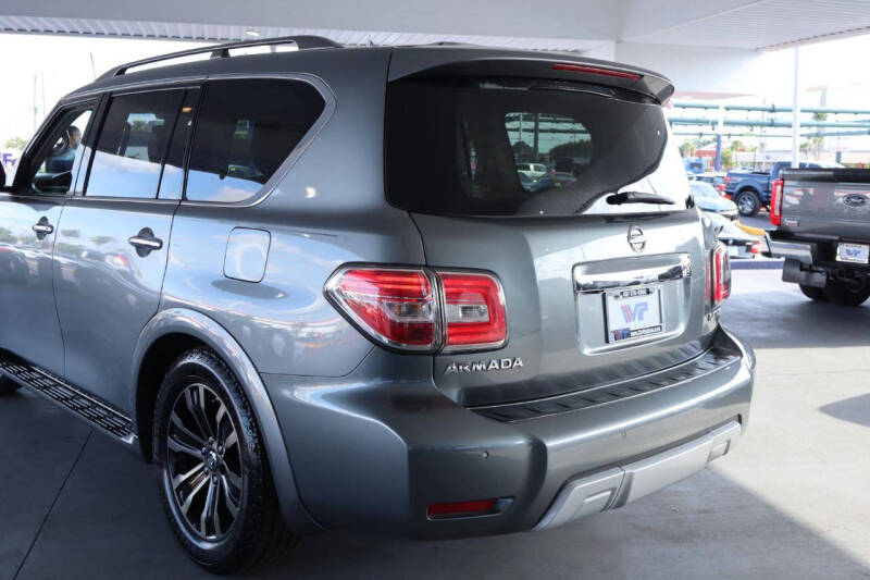 2017 Nissan Armada Platinum